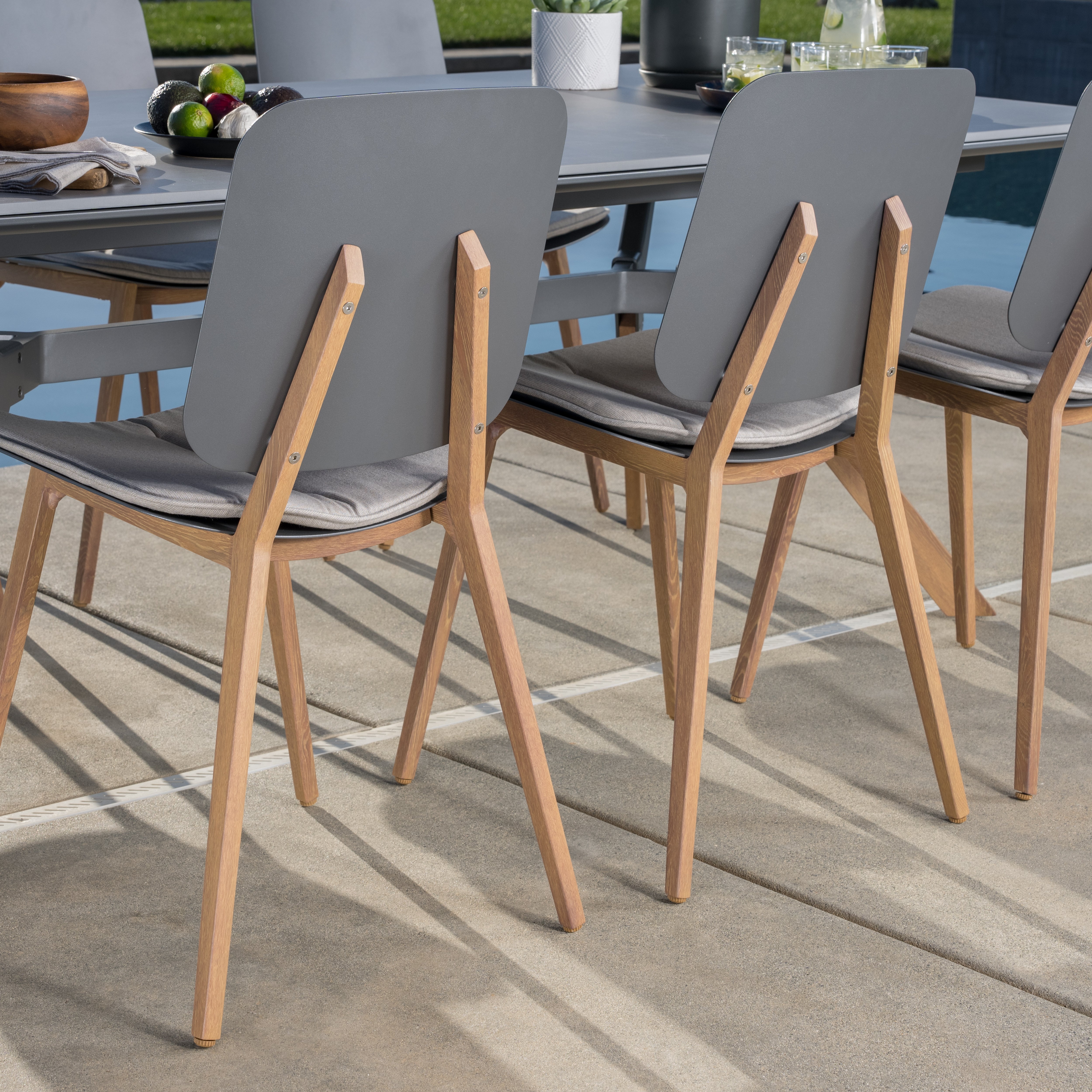 Biblos 7-piece Outdoor Patio Dining Set