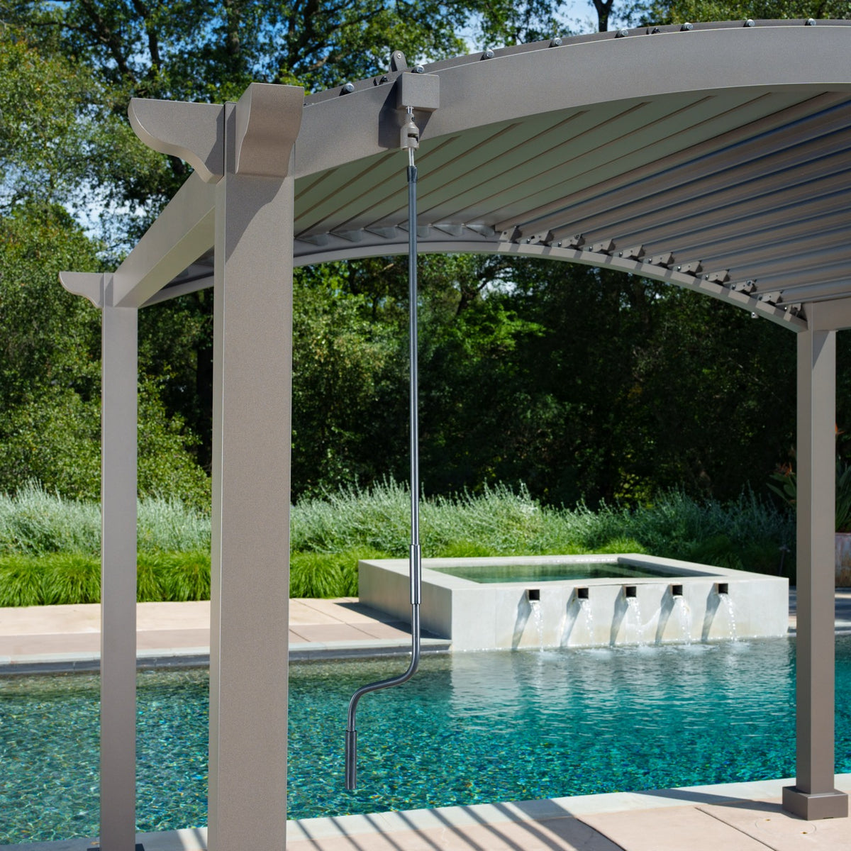 Monaco Curved Louvered Pergola