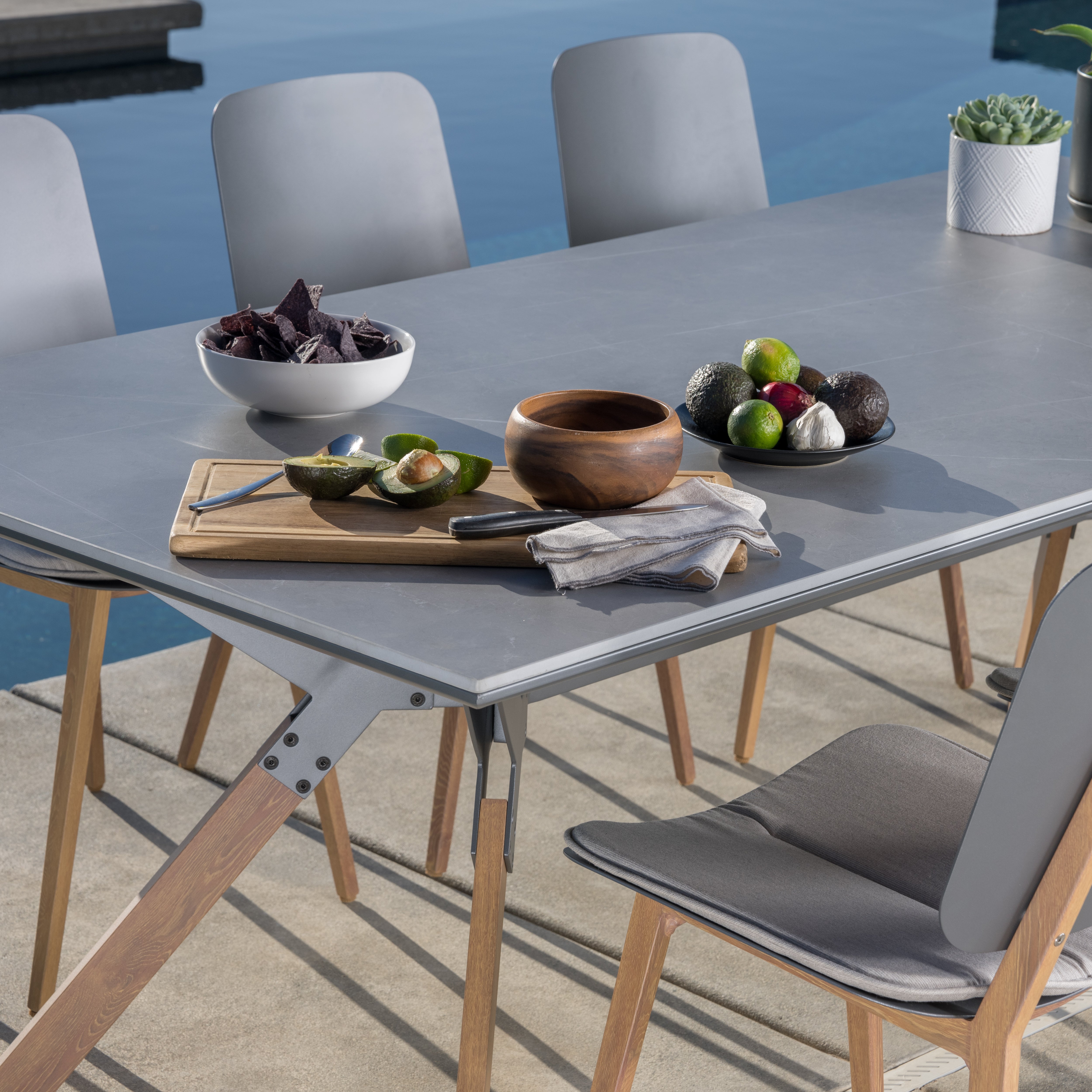 Biblos 7-piece Outdoor Patio Dining Set